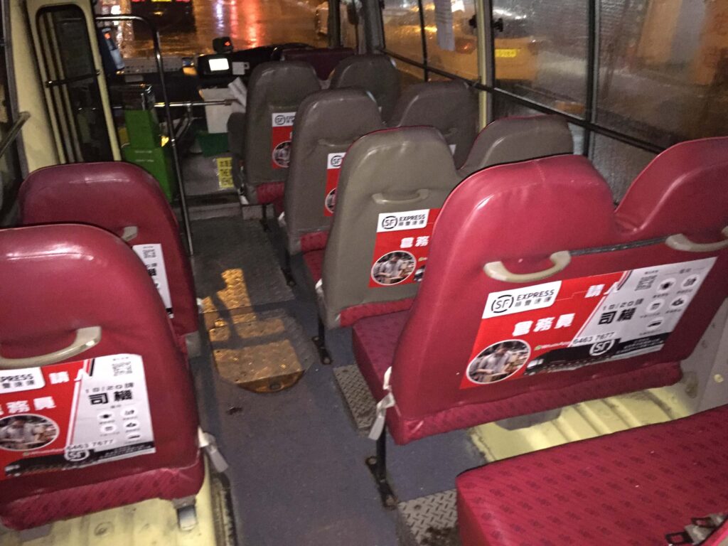 小巴椅背廣告