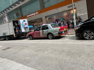 的士車身廣告